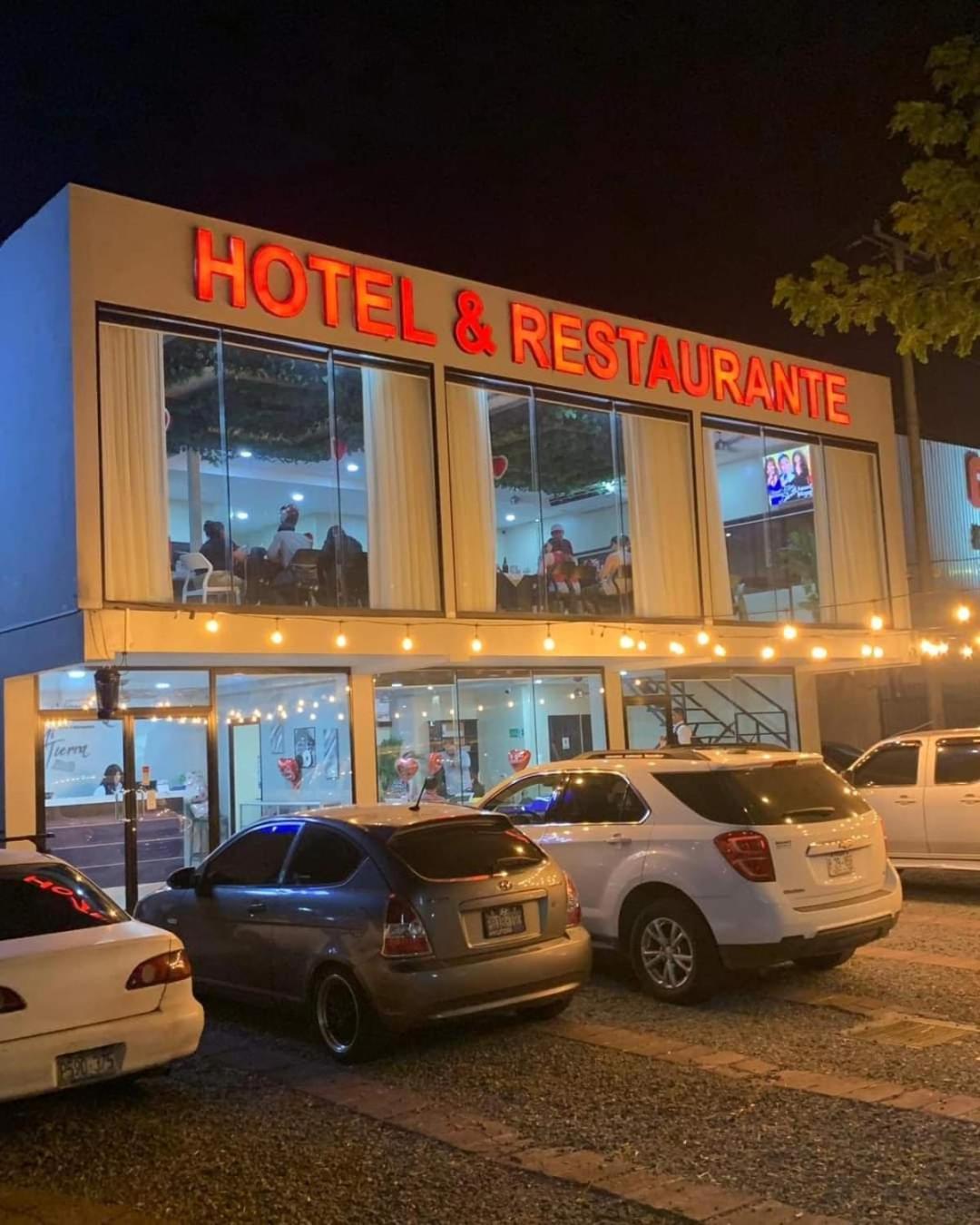 Mi Tierra Hotel Y Restaurante Сан-Луис Экстерьер фото